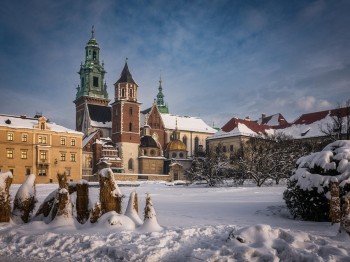 Vianočné trhy v Krakove 2025: Kompletný sprievodca, termíny a atrakcie