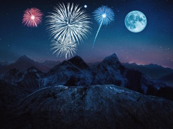 Silvester v Poľsku 2025: 7 najlepších miest, kde zažijete nezabudnuteľný ohňostroj
